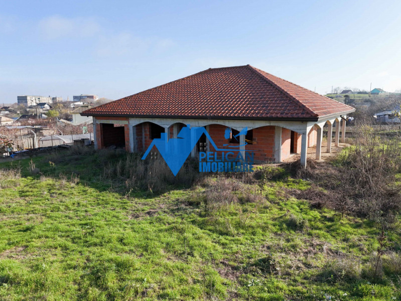 Vila LA ROSU in MAHMUDIA - DELTA DUNARII, teren 1376MP