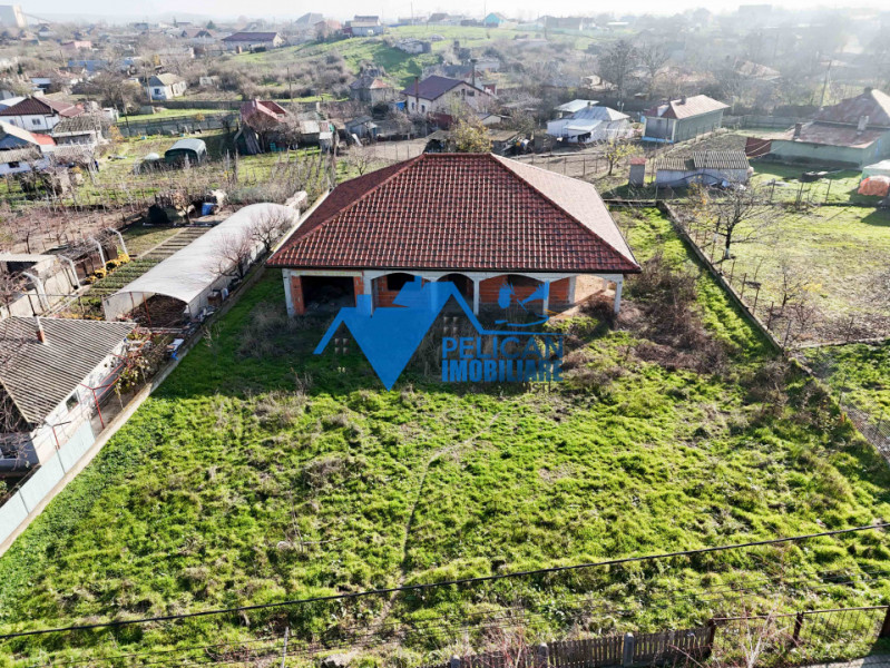 Vila LA ROSU in MAHMUDIA - DELTA DUNARII, teren 1376MP