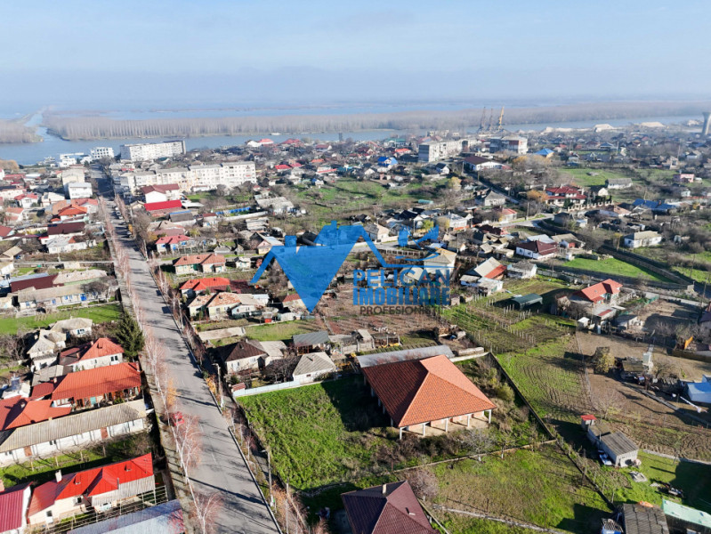 Vila LA ROSU in MAHMUDIA - DELTA DUNARII, teren 1376MP