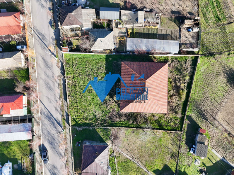 Vila LA ROSU in MAHMUDIA - DELTA DUNARII, teren 1376MP