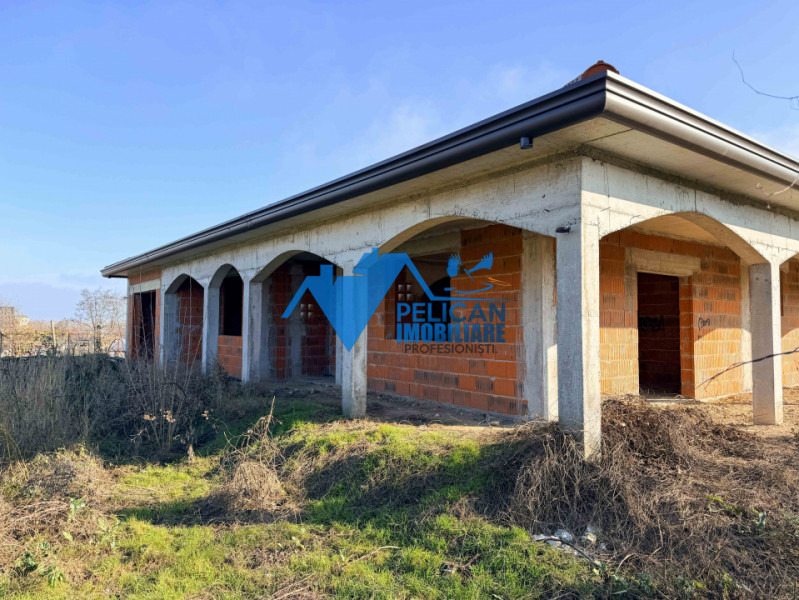 Vila LA ROSU in MAHMUDIA - DELTA DUNARII, teren 1376MP