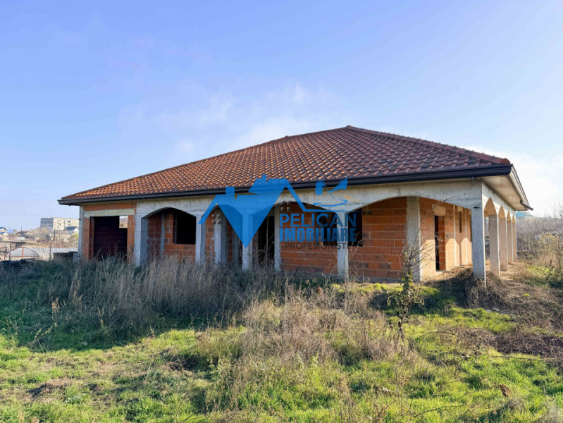 Vila LA ROSU in MAHMUDIA - DELTA DUNARII, teren 1376MP