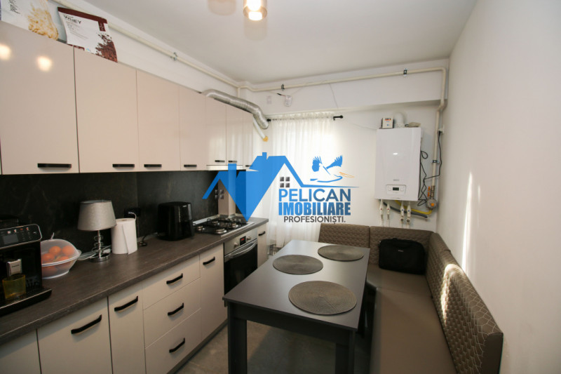 E3, 2 camere, Etaj 3, renovat total, gata de mutat