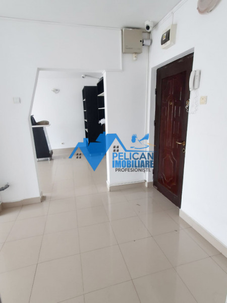 Zona Pelican, 2 camere, de locuit sau spatiu comercial