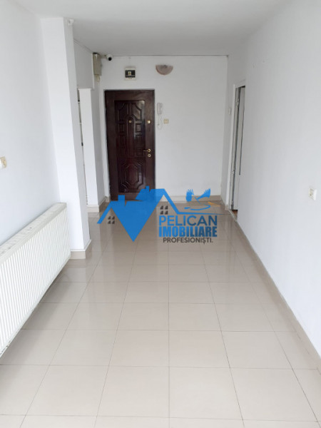 Zona Pelican, 2 camere, de locuit sau spatiu comercial