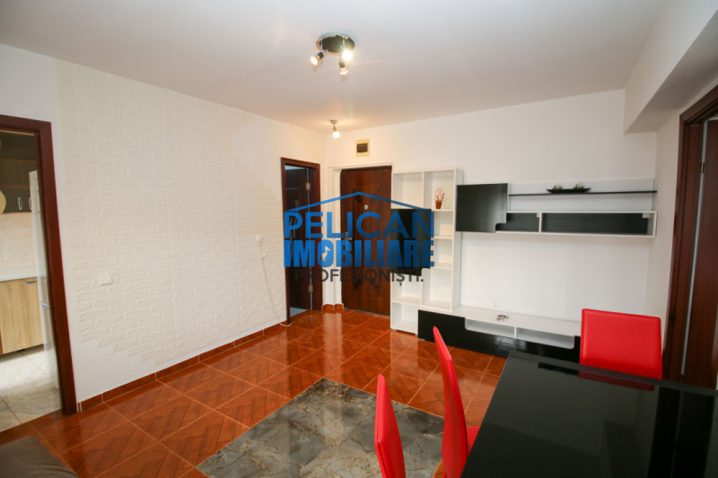 Mircea Voda, 2 camere, etaj 1, renovat complet 