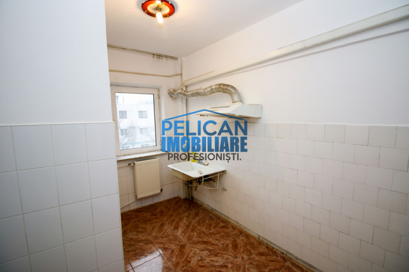 PIATA NOUA, 2 CAMERE, DECOMANDAT