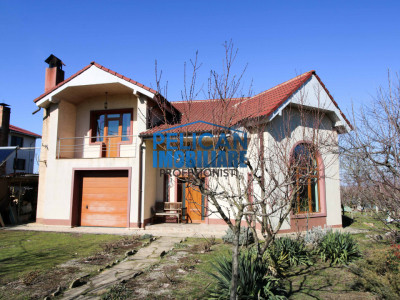 Vila superba in Mineri, P+1, teren 1770MP