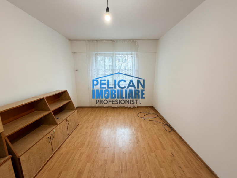 Vest, apartament 3 camere, ETAJ 1