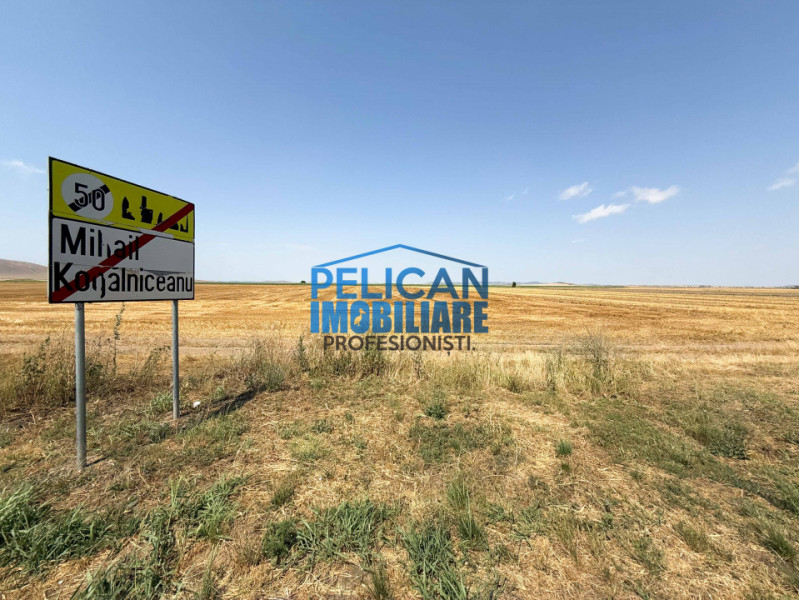 Teren intravilan M. Kogalniceanu, 4000MP, la drumul national