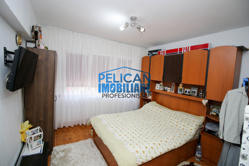 Piața Nouă, 4 camere, decomandat, modern