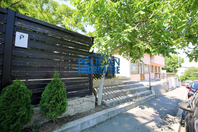 ZONA BIG - TERASA - BAR - RESTAURANT - STRADAL