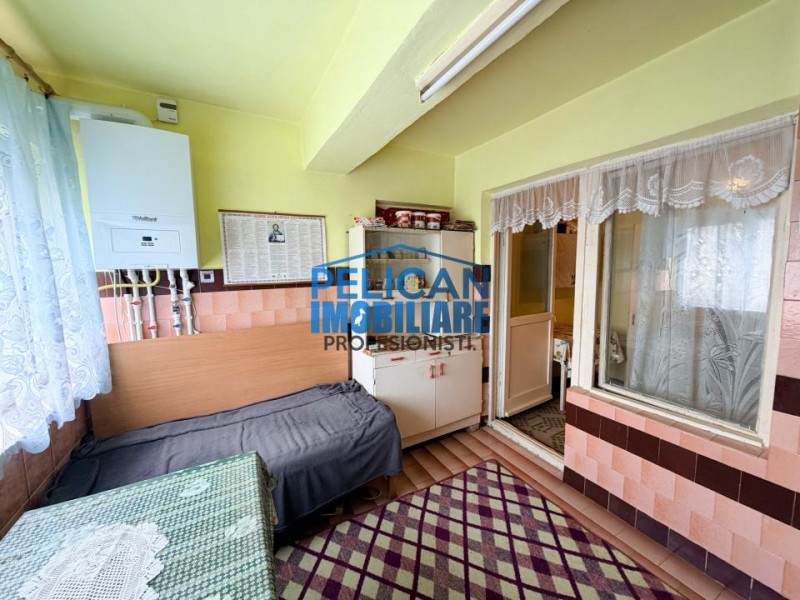 Spitalului, 2 camere, etaj 1, decomandat, 62MP