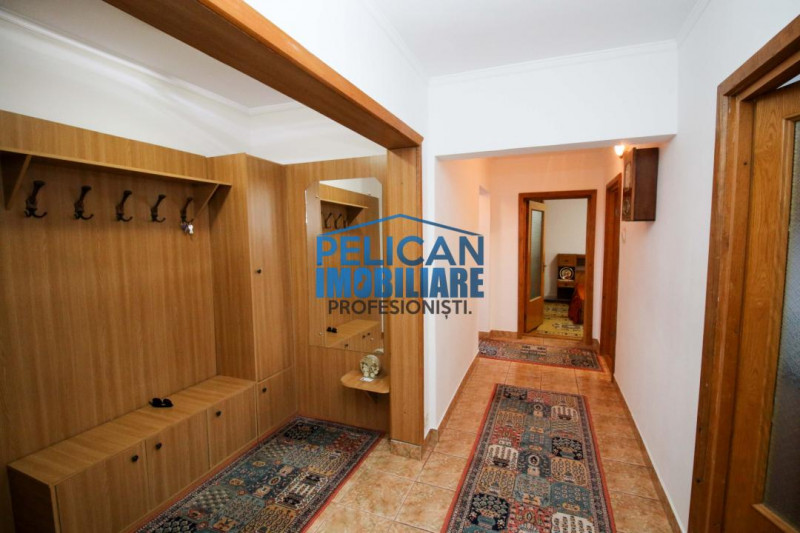 Str. Victoriei, 3 camere, etaj 1, mobilat si utilat