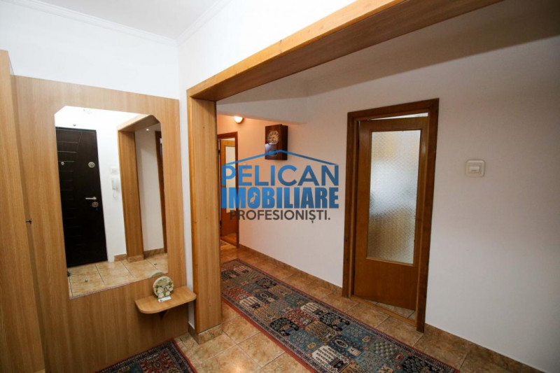 Str. Victoriei, 3 camere, etaj 1, mobilat si utilat