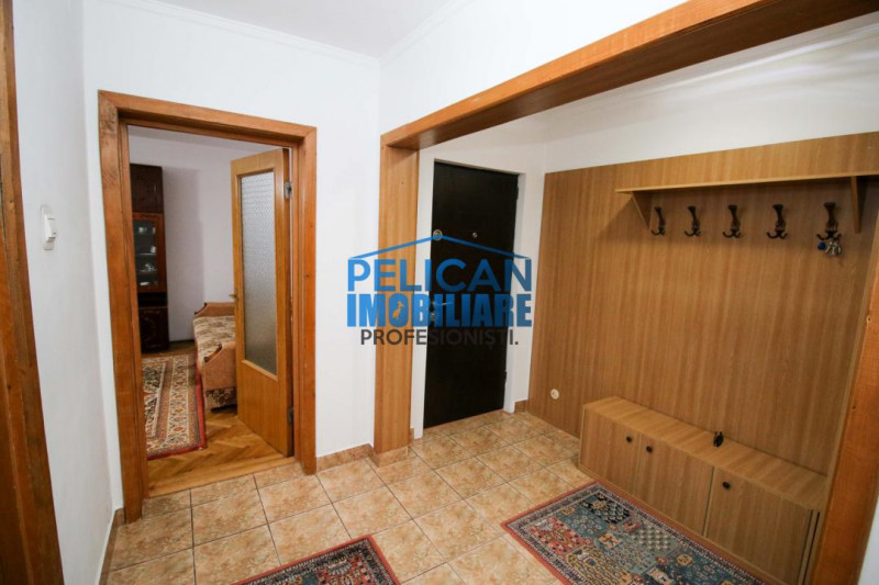 Str. Victoriei, 3 camere, etaj 1, mobilat si utilat