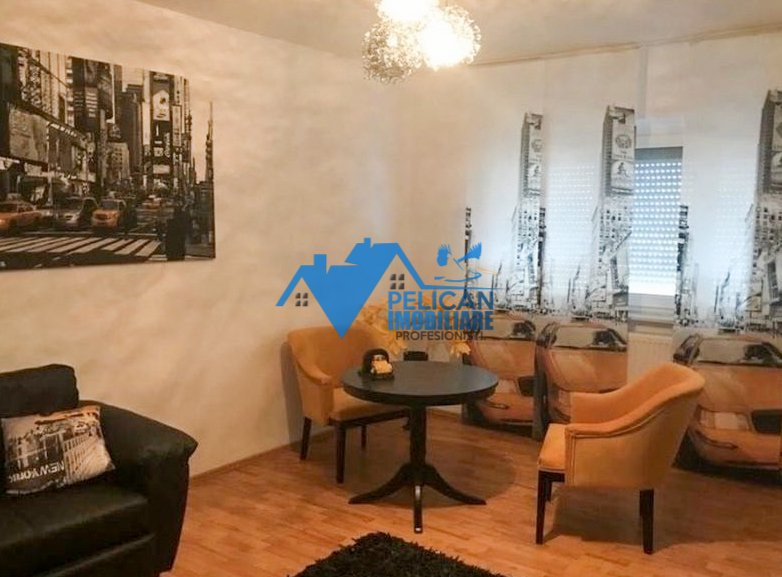 E3, 2 camere, decomandat, renovat total, centrala termica