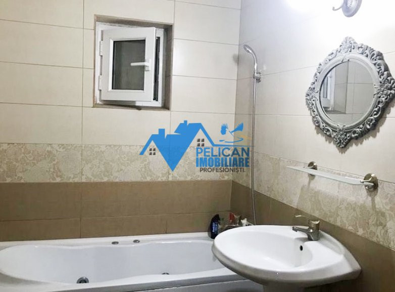 E3, 2 camere, decomandat, renovat total, centrala termica