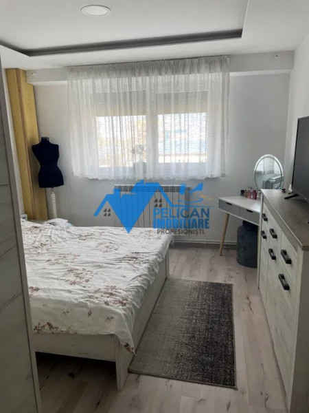 Zona Pelican, 4 camere, Etaj 2, renovat modern