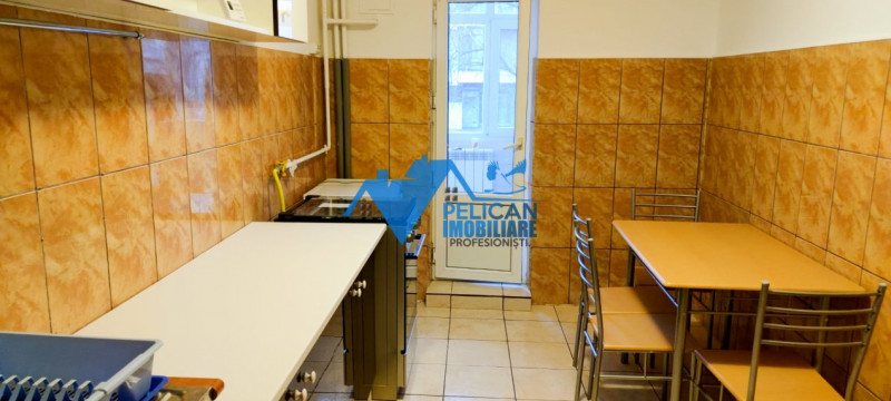 Str. Babadag, 3 camere, decomandat, mobilat si utilat