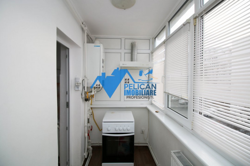 C5, 2 camere, Etaj 3, renovat, centrala proprie