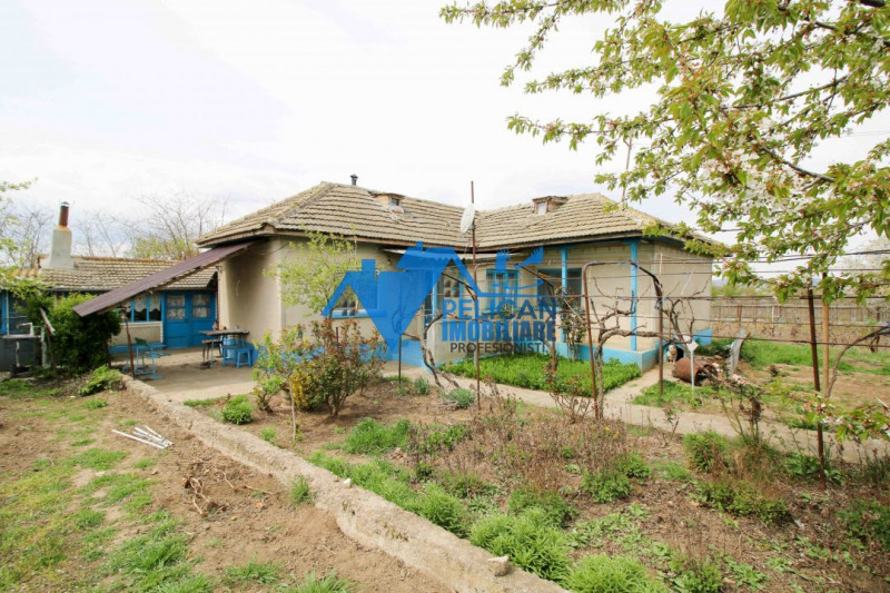 Casa si teren in Nalbant - intravilan - 2267mp