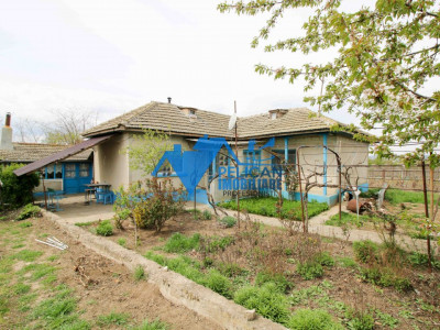 Casa si teren in Nalbant - intravilan - 2267mp