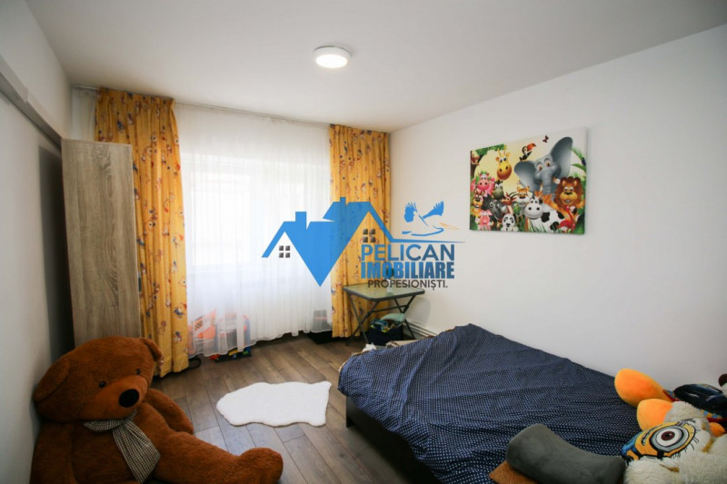 Piata Noua, apartament 4 camere, renovat modern