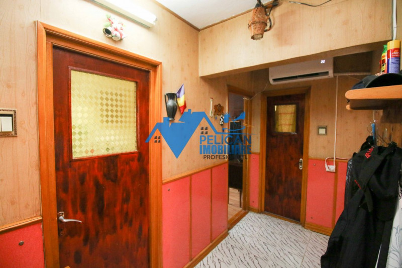 Piata Noua, apartament 3 camere, decomandat