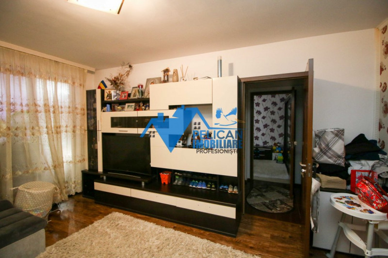 Ultracentral, 2 camere, etaj 3, renovat, mobilat