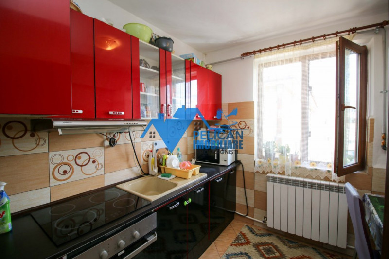 Ultracentral, 2 camere, etaj 3, renovat, mobilat