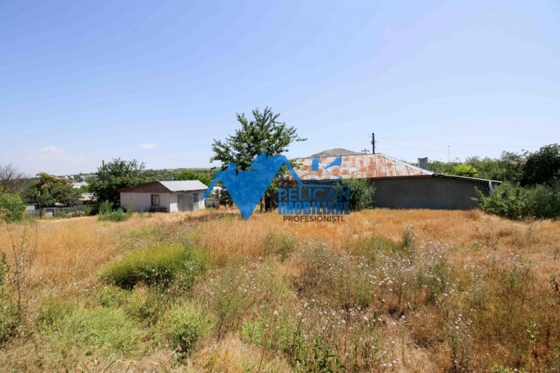 Casa si teren in Bestepe - intravilan - 3235 mp
